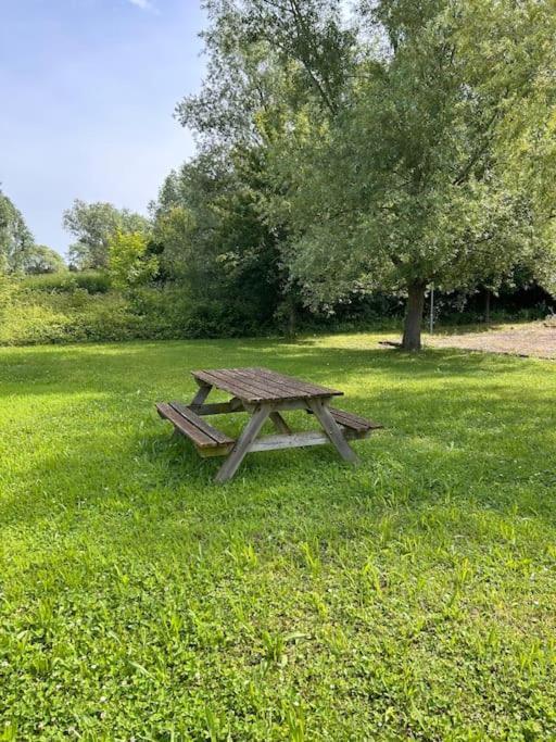 Le Nid De Sitelle, Appartement, Piscine Et Sauna Apartment Levernois